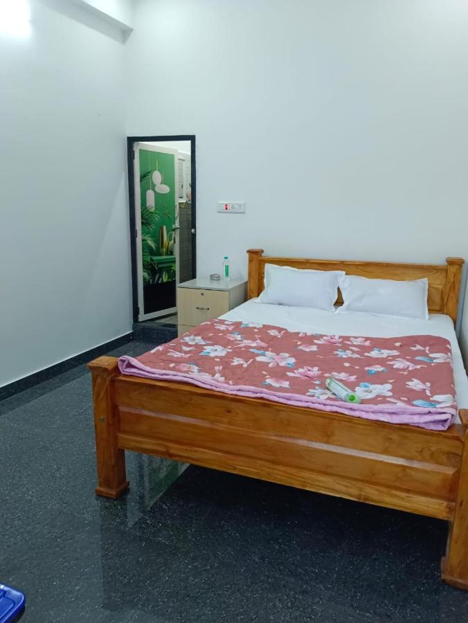 Ss Residency Hotel Maranhalli Luaran gambar